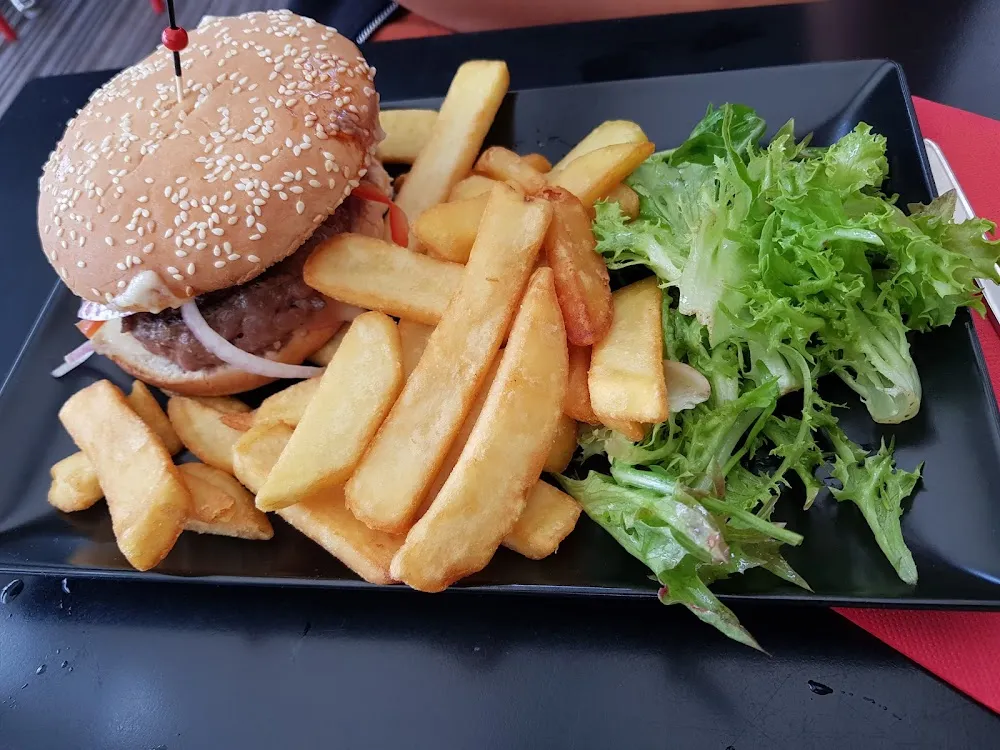 Burger Dame de Nage